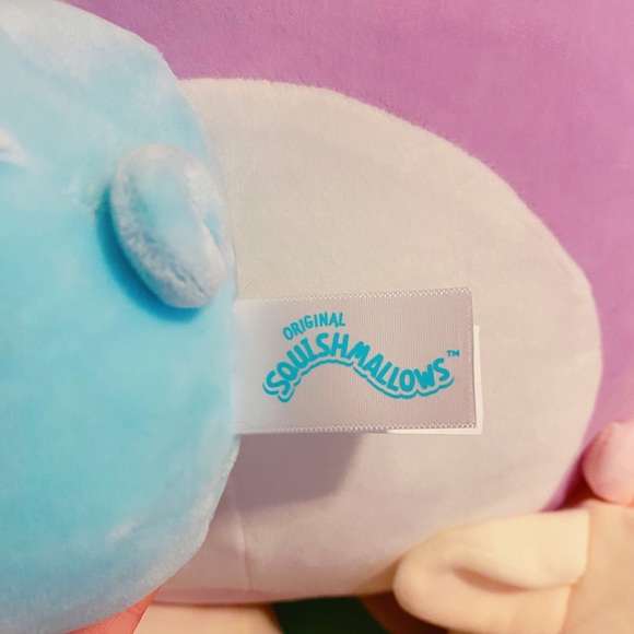 Miley the Easter Llama Squishmallow (5β) - Picture 3 of 3